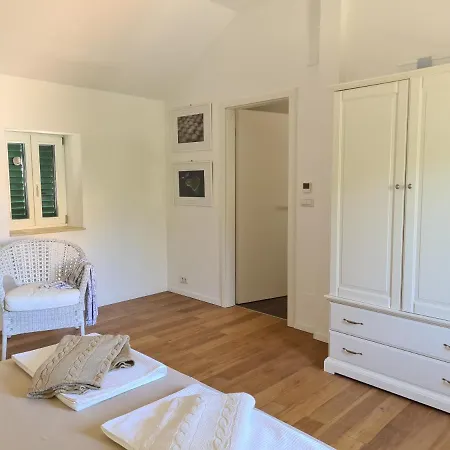 Villa Stone House Ugljan