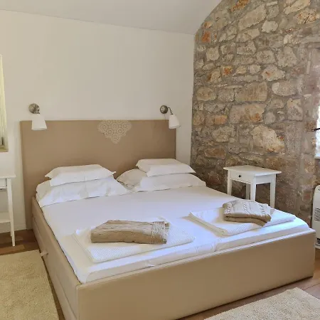 Stone House * Ugljan